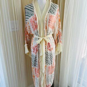 Wanderlux women sheer Kimo, size M